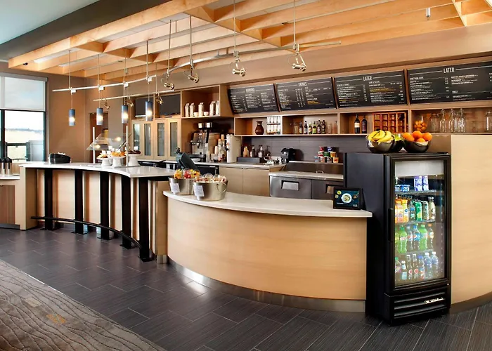 Courtyard By Marriott Akron Downtown