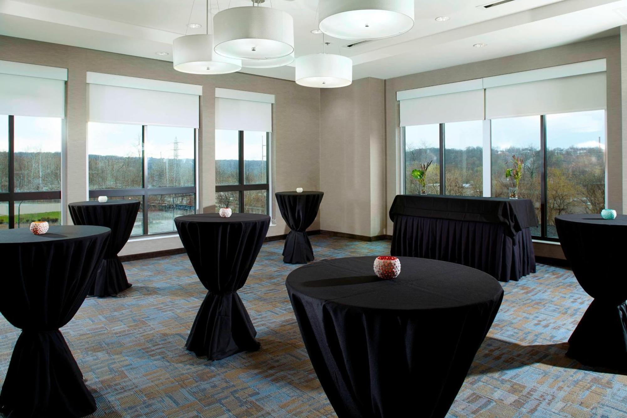 Hotel Courtyard By Marriott Downtown