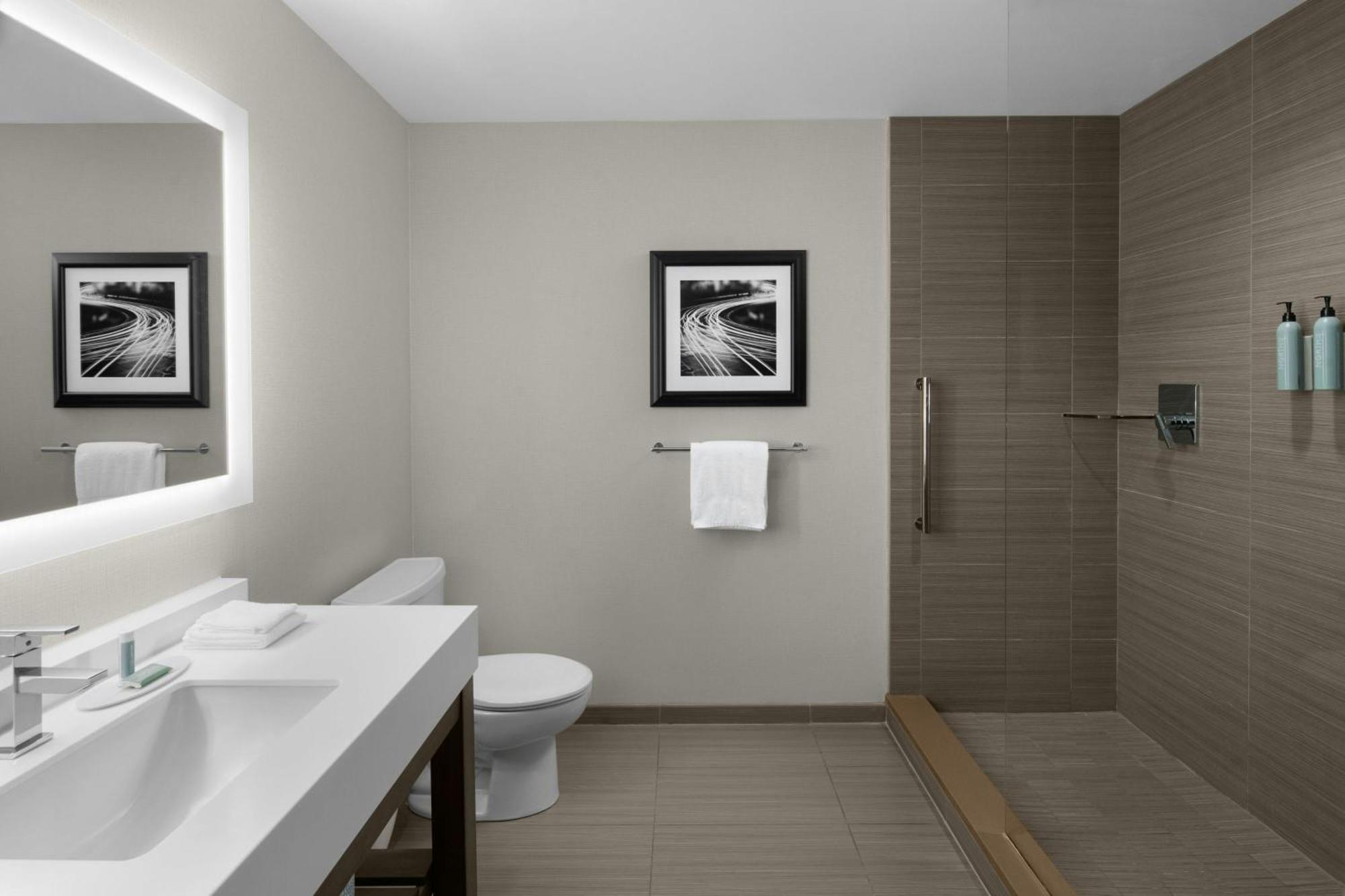 Courtyard By Marriott Downtown 3* Akron