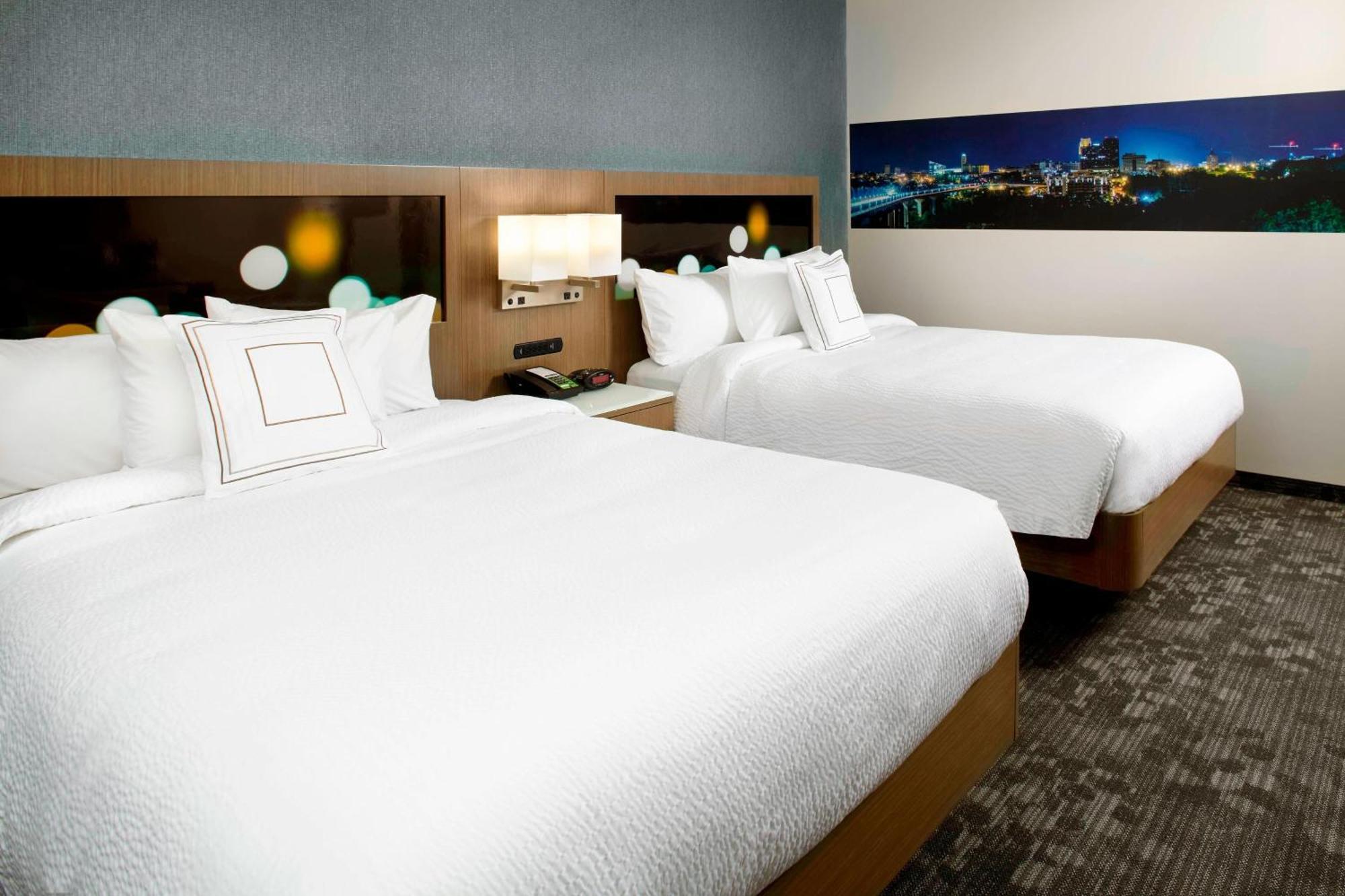 Courtyard By Marriott Downtown Hotel 3*