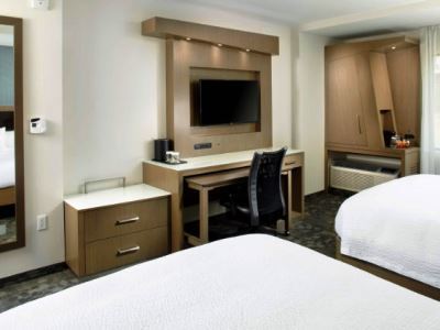 Courtyard By Marriott Downtown